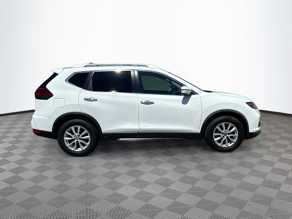 Used 2019 Nissan Rogue SV FWD image 4