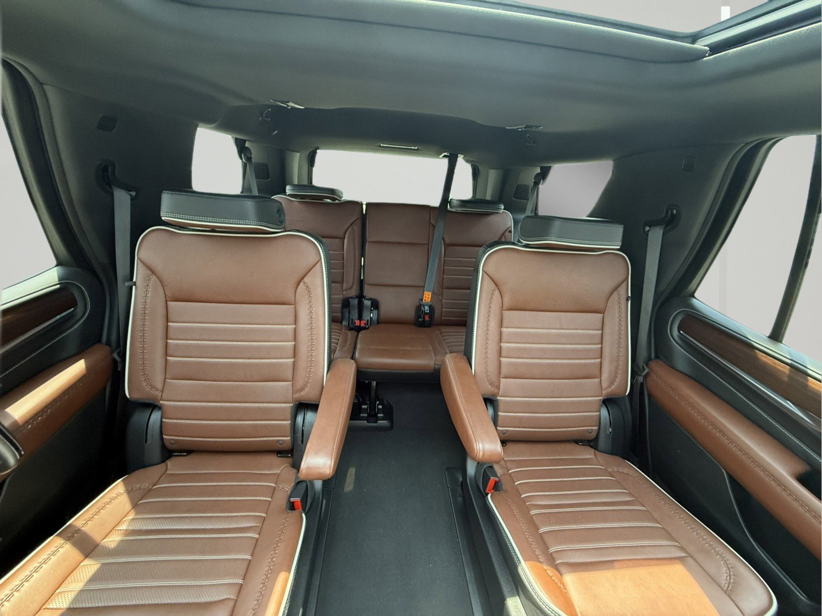 Certified 2024 GMC Yukon Denali Ultimate image 10