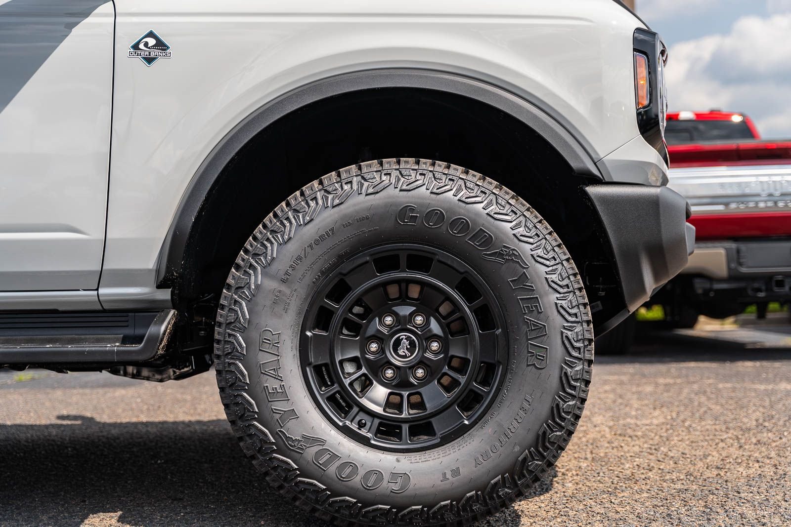 New 2026 Ford Bronco Outer Banks w/ Sasquatch Package AWD/4WD image 5