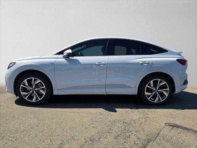 Certified 2024 Audi Q4 e-tron Premium Plus w/ Premium Plus AWD/4WD image 6