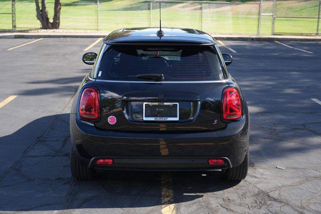 Used 2024 MINI Cooper SE FWD image 4