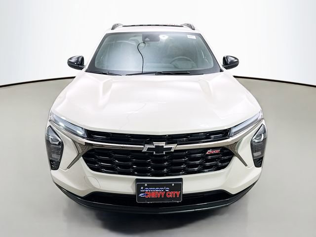 New 2026 Chevrolet Trax RS w/ Sunroof Package image 2