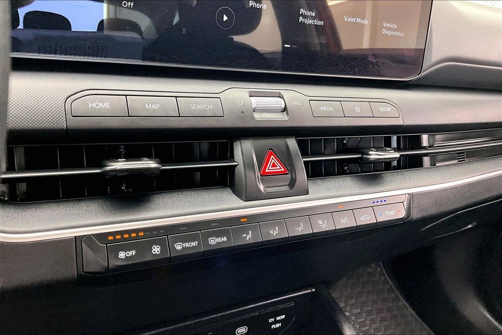 Used 2025 Kia K4 LXS image 31