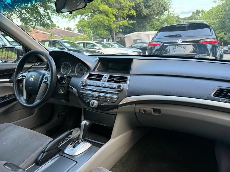 Used 2012 Honda Accord LX image 12