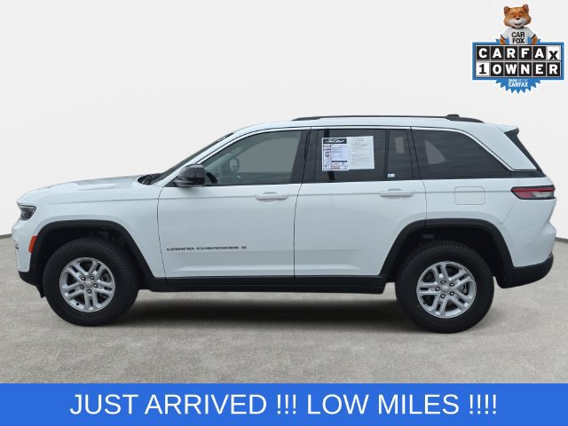 Used 2023 Jeep Grand Cherokee Laredo AWD/4WD image 8