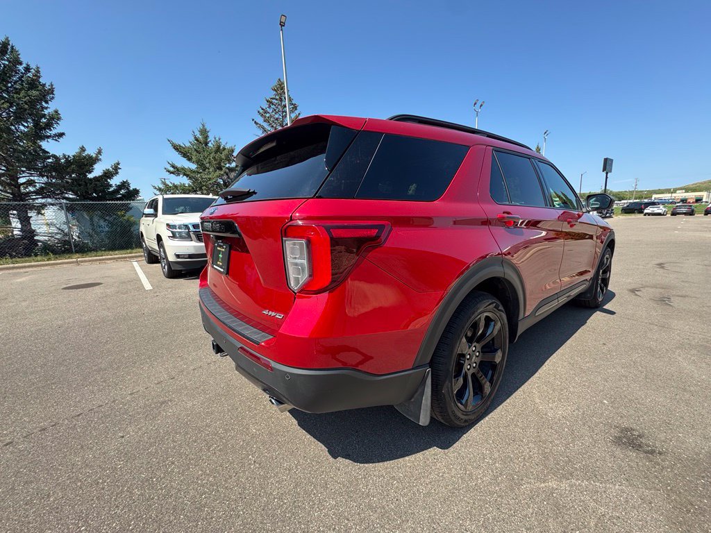 Used 2024 Ford Explorer ST-Line w/ Class IV Trailer Tow Package AWD/4WD image 7