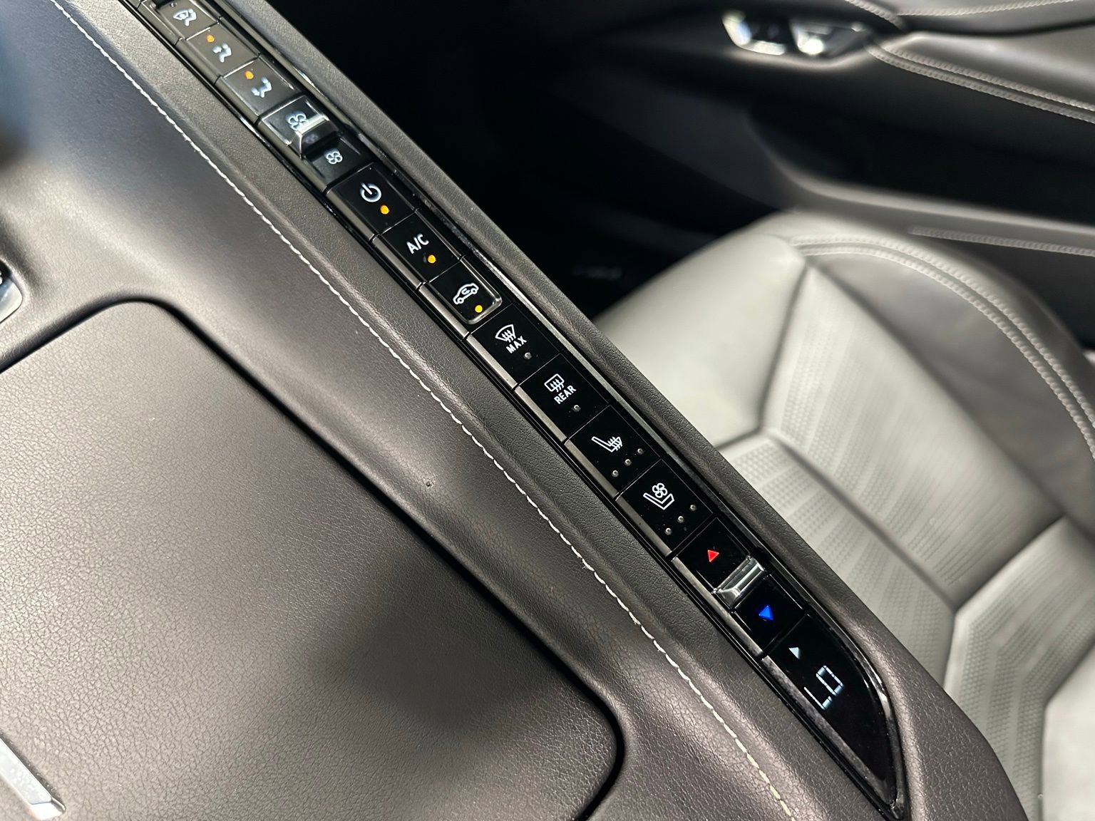 Used 2025 Chevrolet Corvette E-Ray image 32