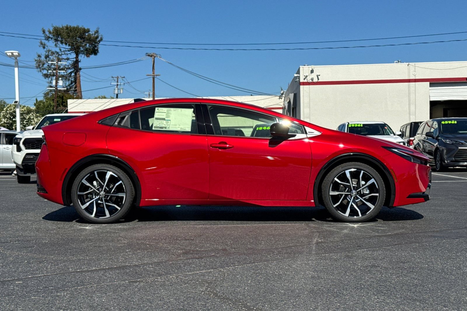New 2026 Toyota Prius Plug-In Hybrid FWD image 9