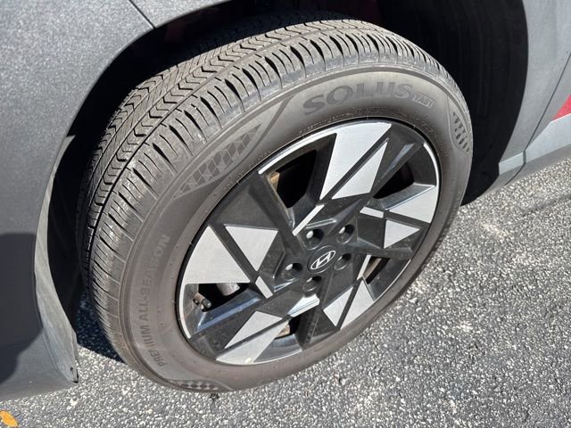 Used 2025 Hyundai Kona SEL image 11