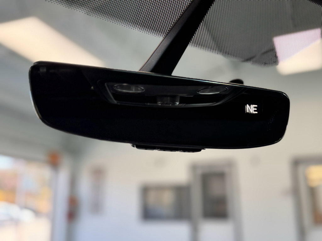 Used 2018 Volkswagen Passat 3.6 image 26