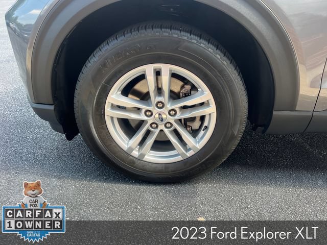 Used 2023 Ford Explorer XLT w/ Equipment Group 202A AWD/4WD image 27