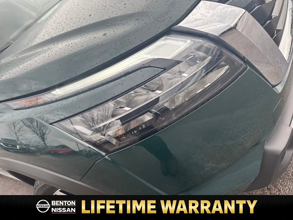 Certified 2025 Nissan Pathfinder Platinum w/ Cargo Package image 16