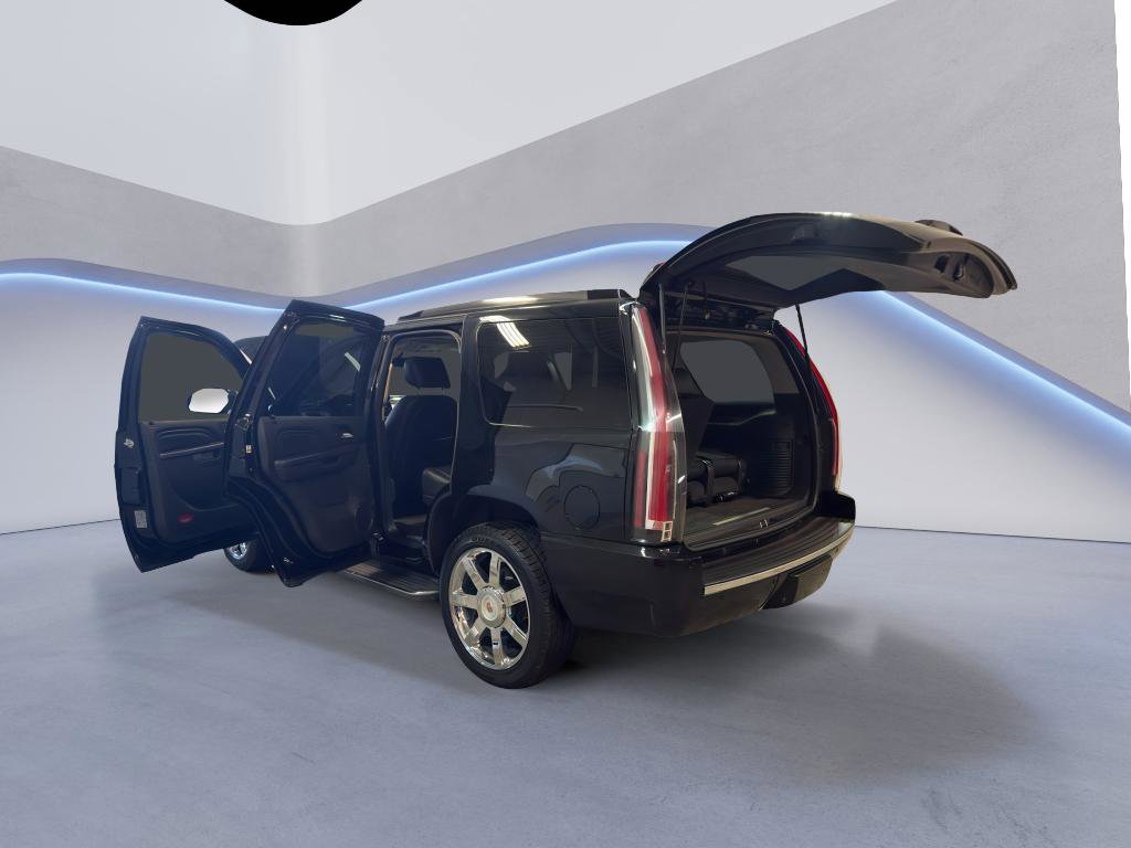 Used 2014 Cadillac Escalade Luxury AWD/4WD image 10