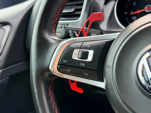 Used 2016 Volkswagen GTI Autobahn w/ Lighting Package (SEL) FWD image 10