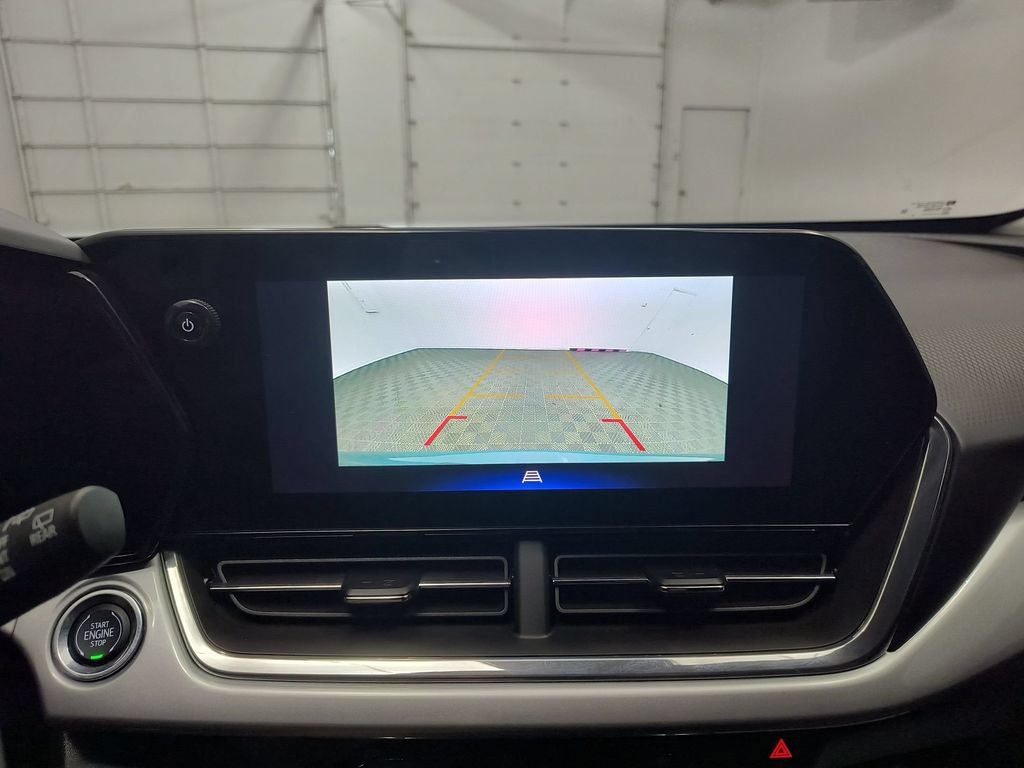 Used 2026 Chevrolet Trax LT FWD image 16