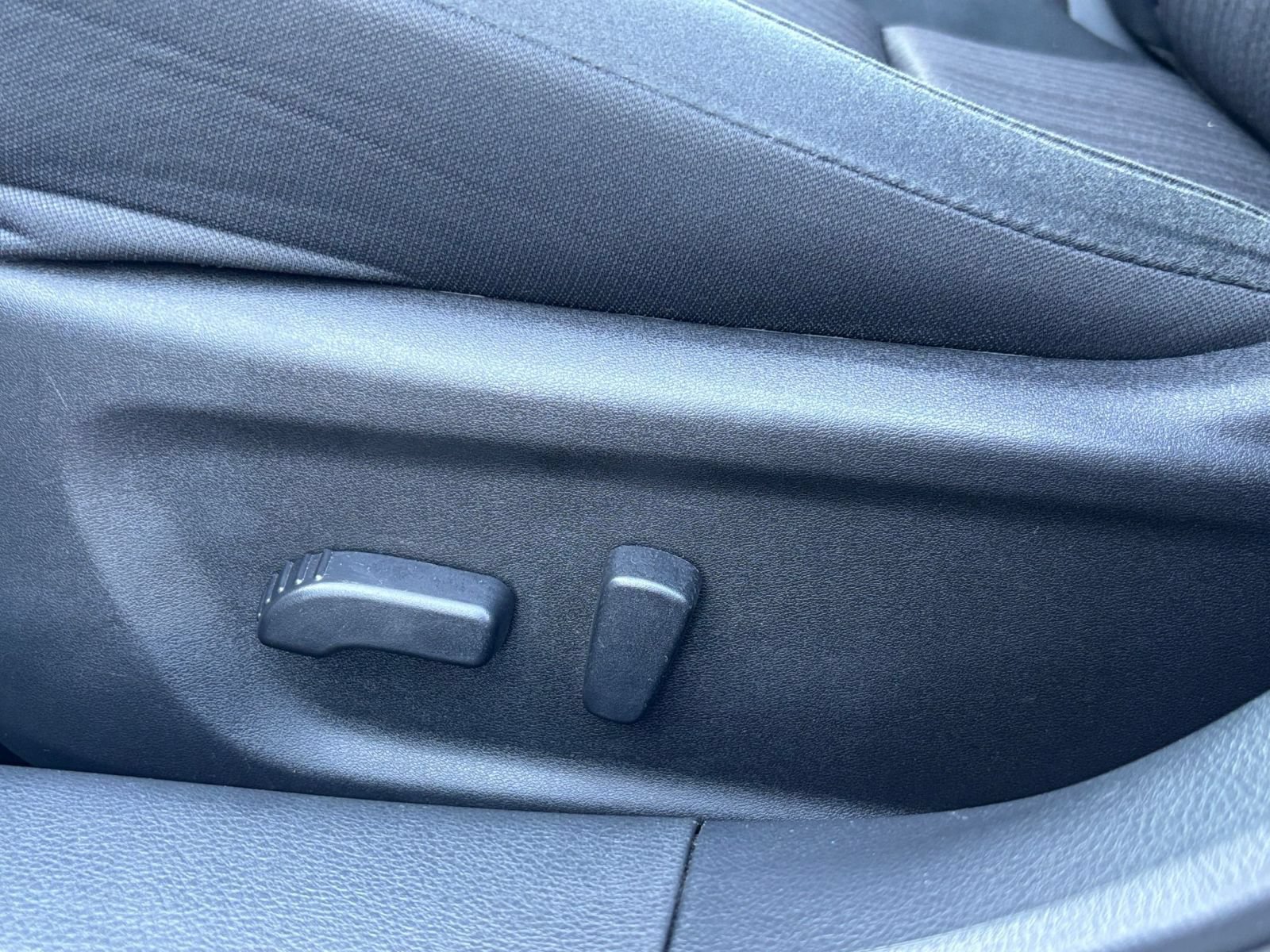 Used 2025 Nissan Altima 2.5 SV FWD image 22