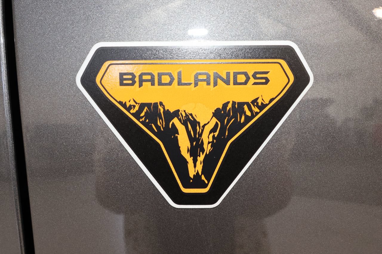 Used 2024 Ford Bronco Badlands AWD/4WD image 34