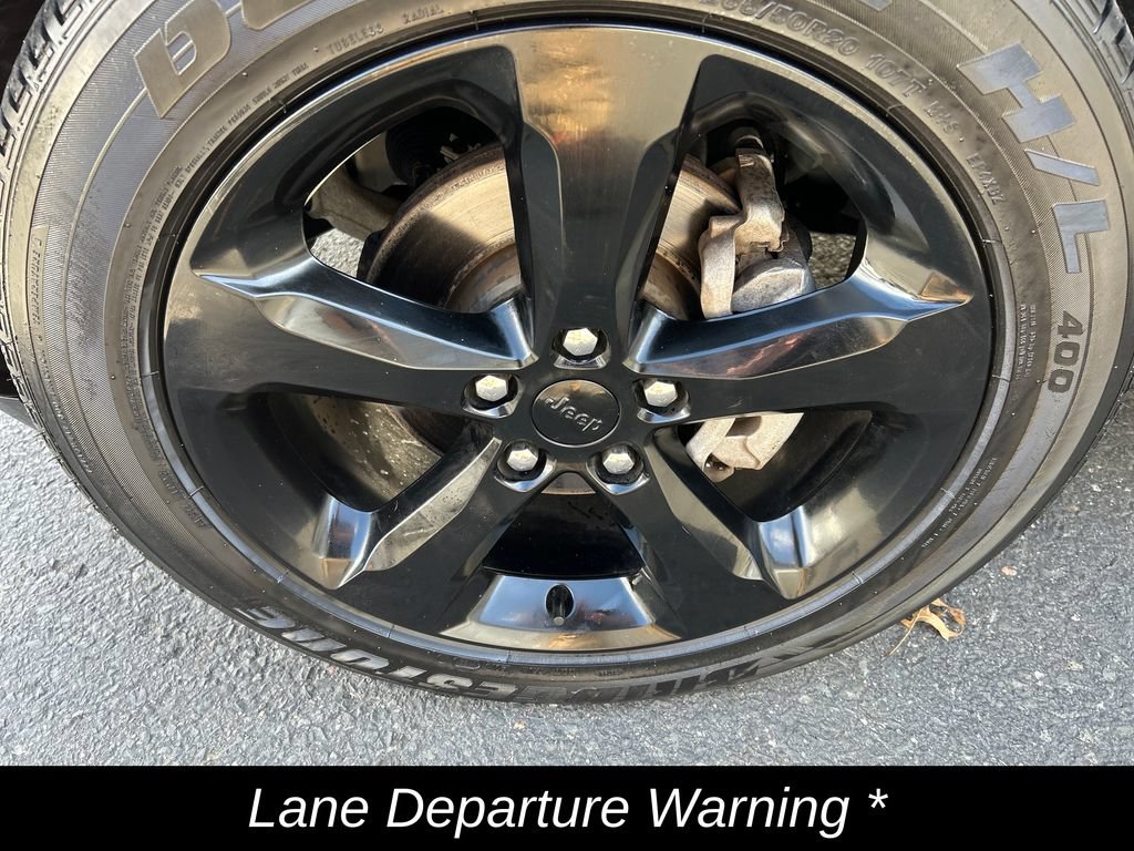 Certified 2023 Jeep Grand Cherokee Altitude AWD/4WD image 12