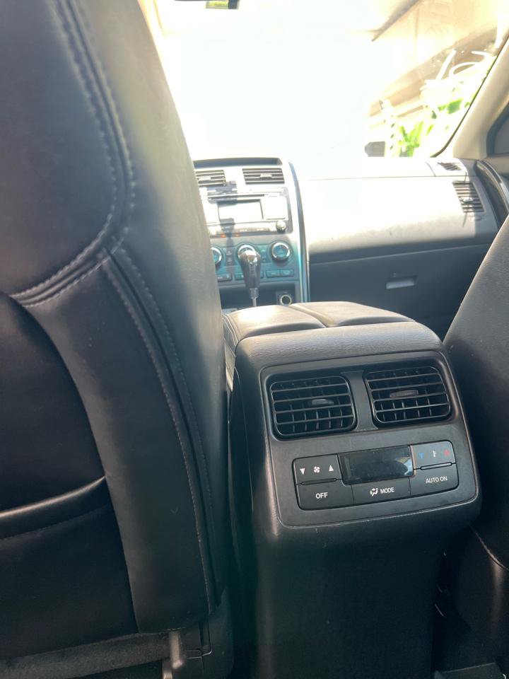 Used 2012 MAZDA CX-9 Touring w/ Moonroof & Bose Audio Pkg AWD/4WD image 17