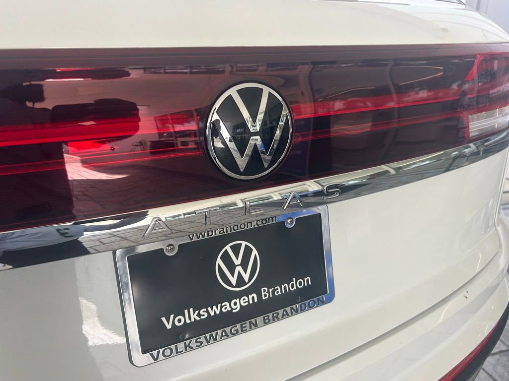 New 2026 Volkswagen Atlas Cross Sport SE image 31