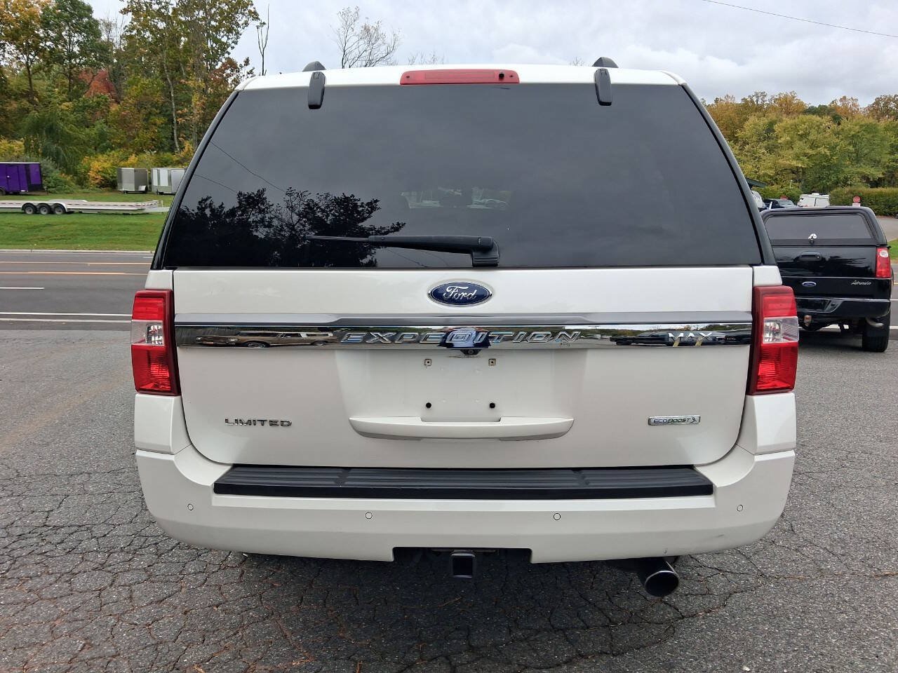Used 2017 Ford Expedition Max Limited AWD/4WD image 11