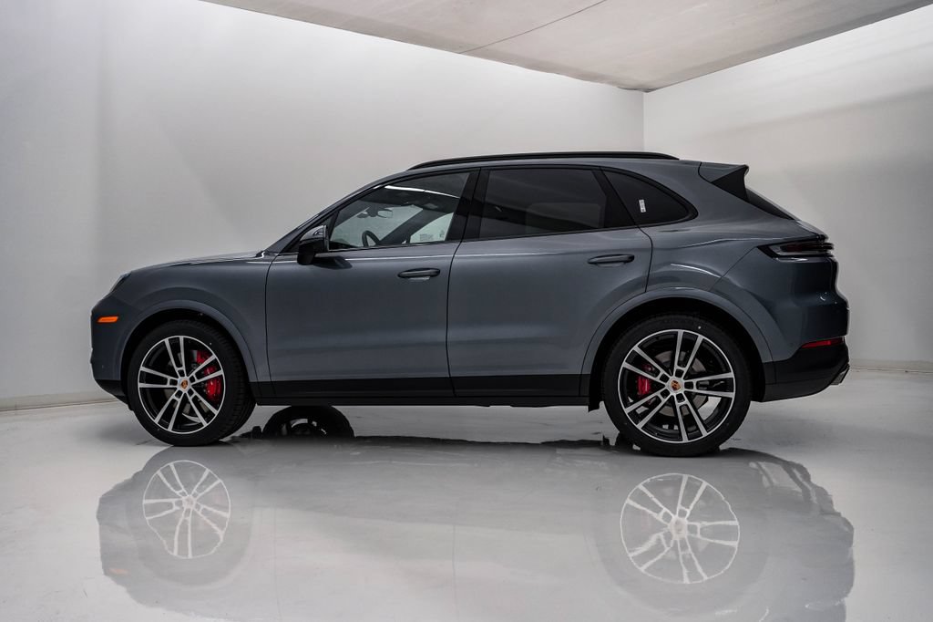 New 2026 Porsche Cayenne S AWD/4WD image 2