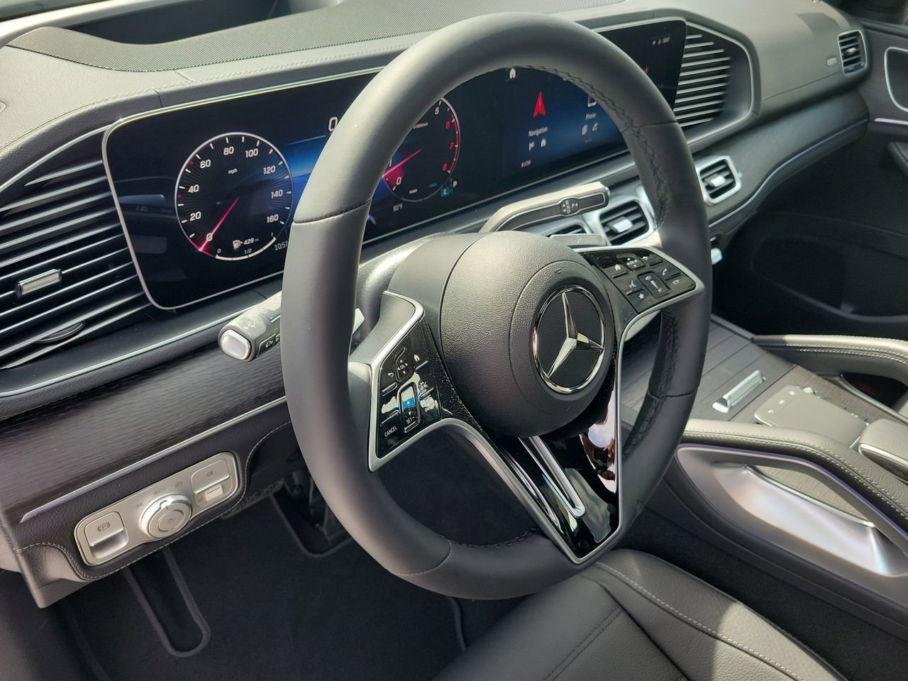 New 2026 Mercedes-Benz GLE 450 4MATIC Coupe image 25