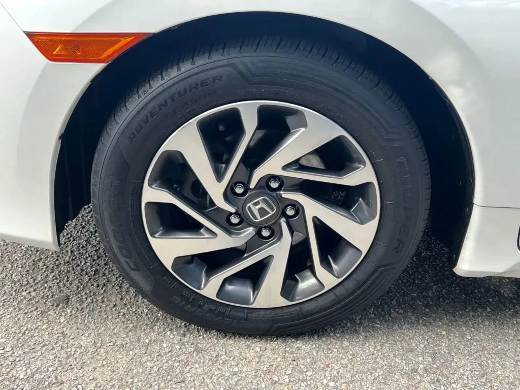 Used 2018 Honda Civic EX image 29