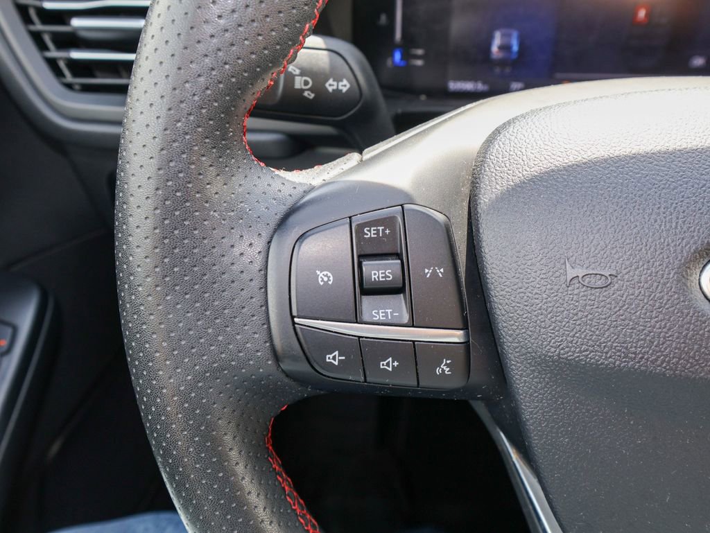 Used 2023 Ford Escape ST-Line w/ Equipment Group 301A FWD image 23