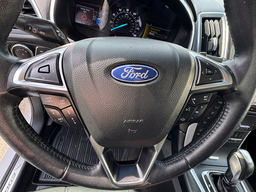 Used 2018 Ford Edge Titanium w/ Equipment Group 301A image 16