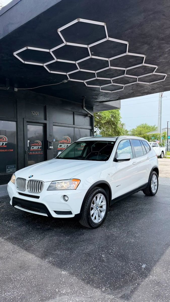 Used 2014 BMW X3 xDrive28i AWD/4WD image 1