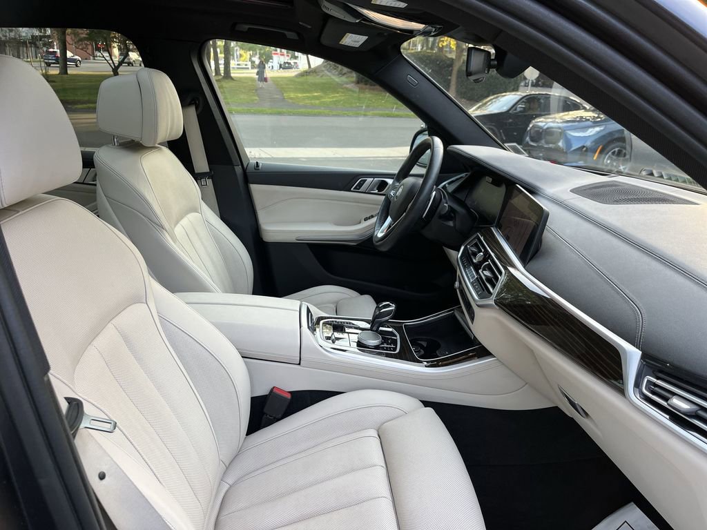 Used 2020 BMW X5 xDrive40i w/ Premium Package image 26