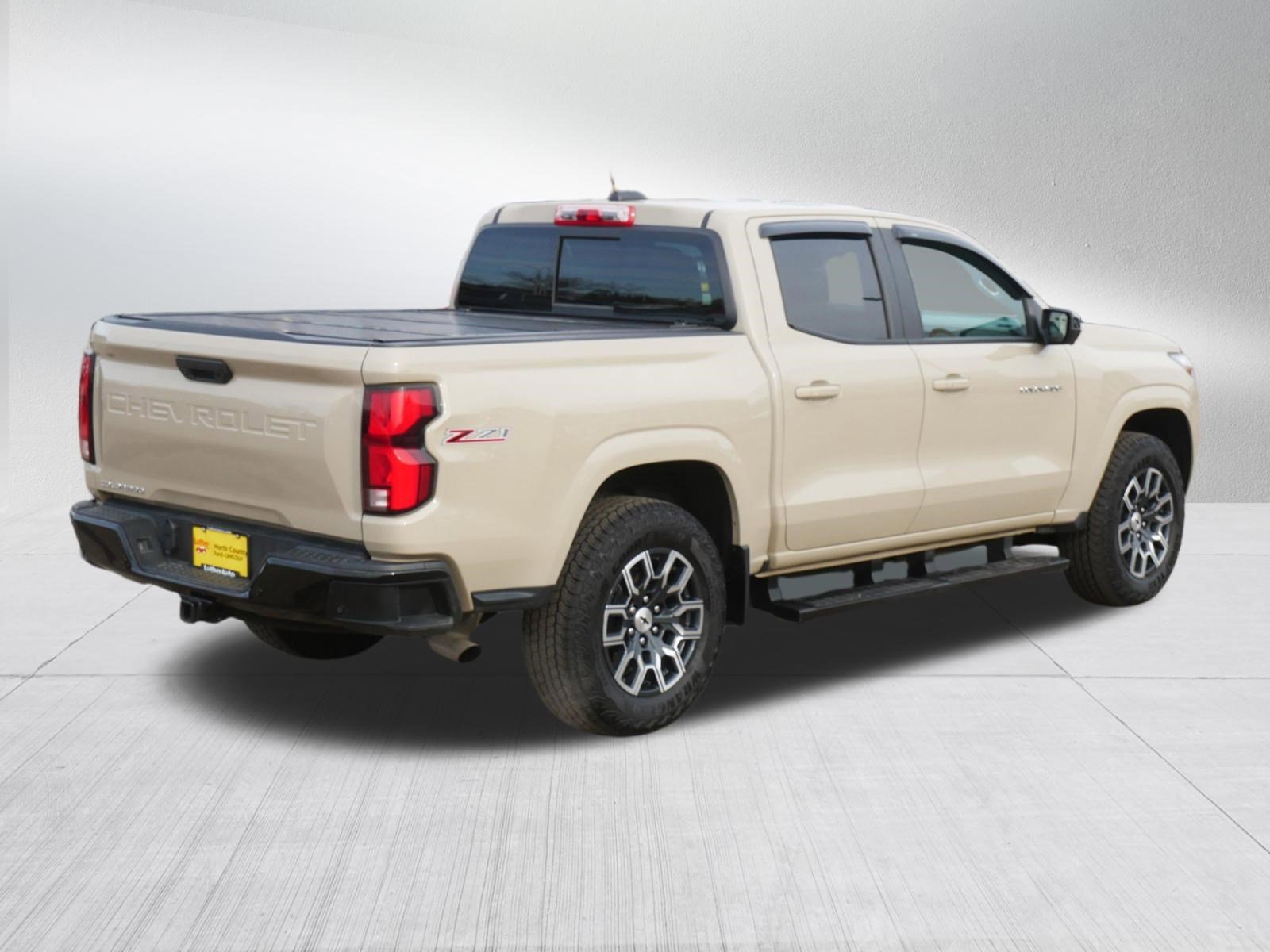 Used 2024 Chevrolet Colorado Z71 w/ Z71 Convenience Package 2 image 7
