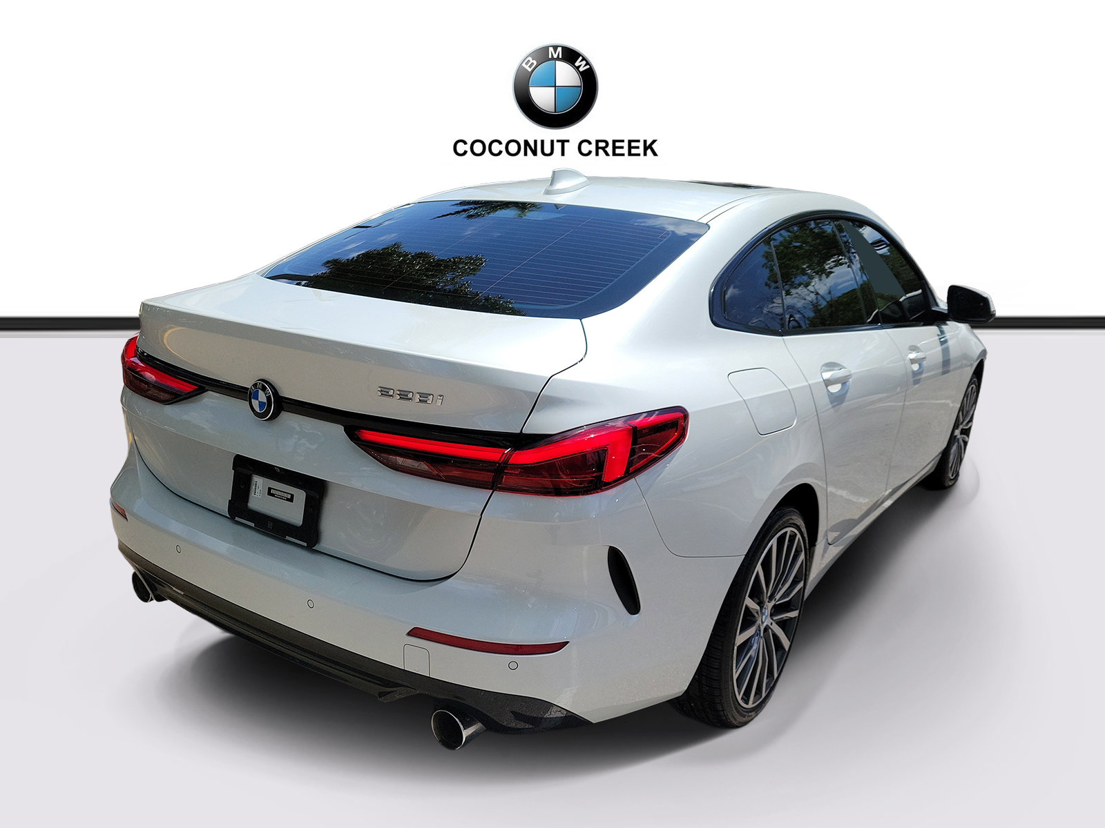 Used 2022 BMW 228i Gran Coupe w/ Convenience Package FWD image 4