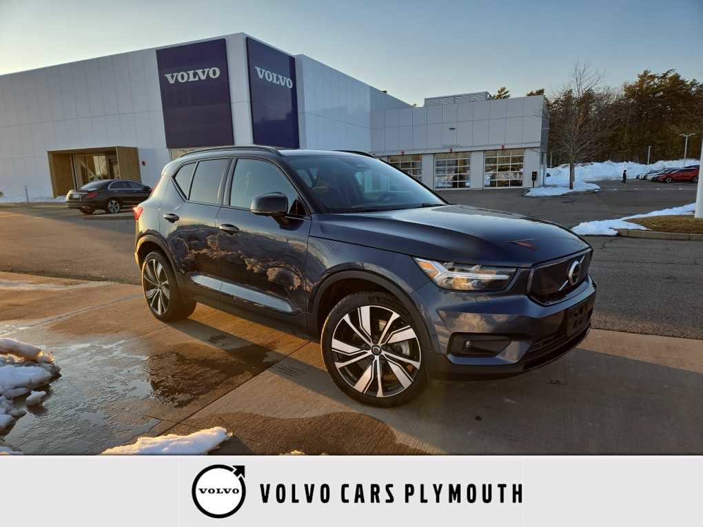 Used 2022 Volvo XC40 P8 Recharge Plus video 1