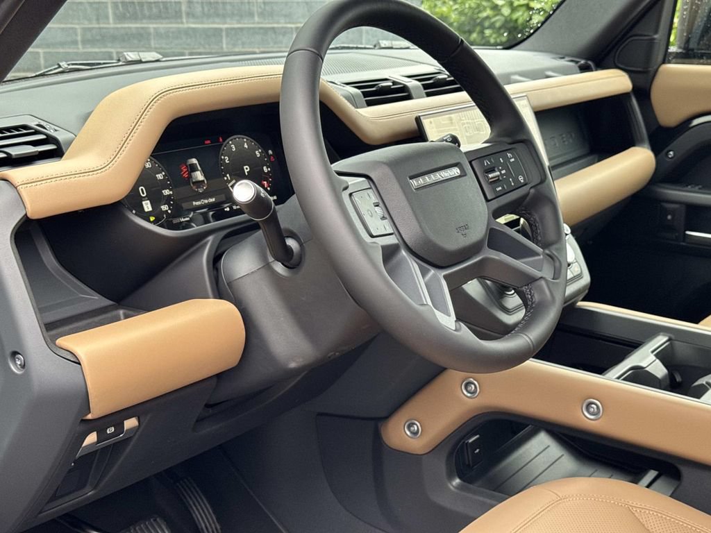New 2026 Land Rover Defender 110 X-Dynamic SE AWD/4WD image 22
