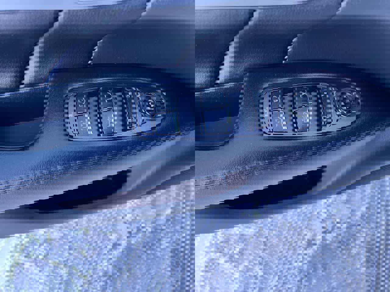 Used 2019 INFINITI Q70 Luxe image 13