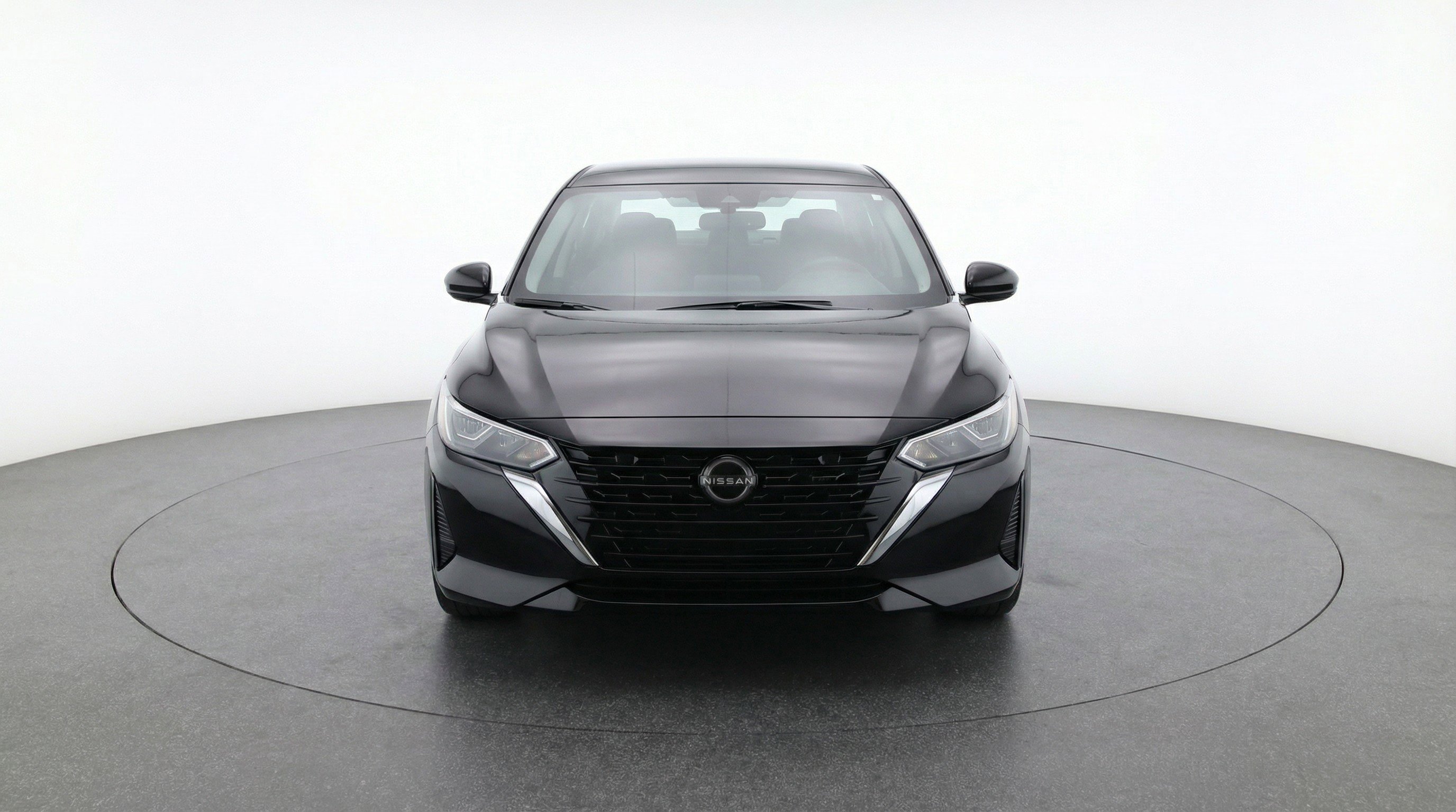 Used 2025 Nissan Sentra SV image 2