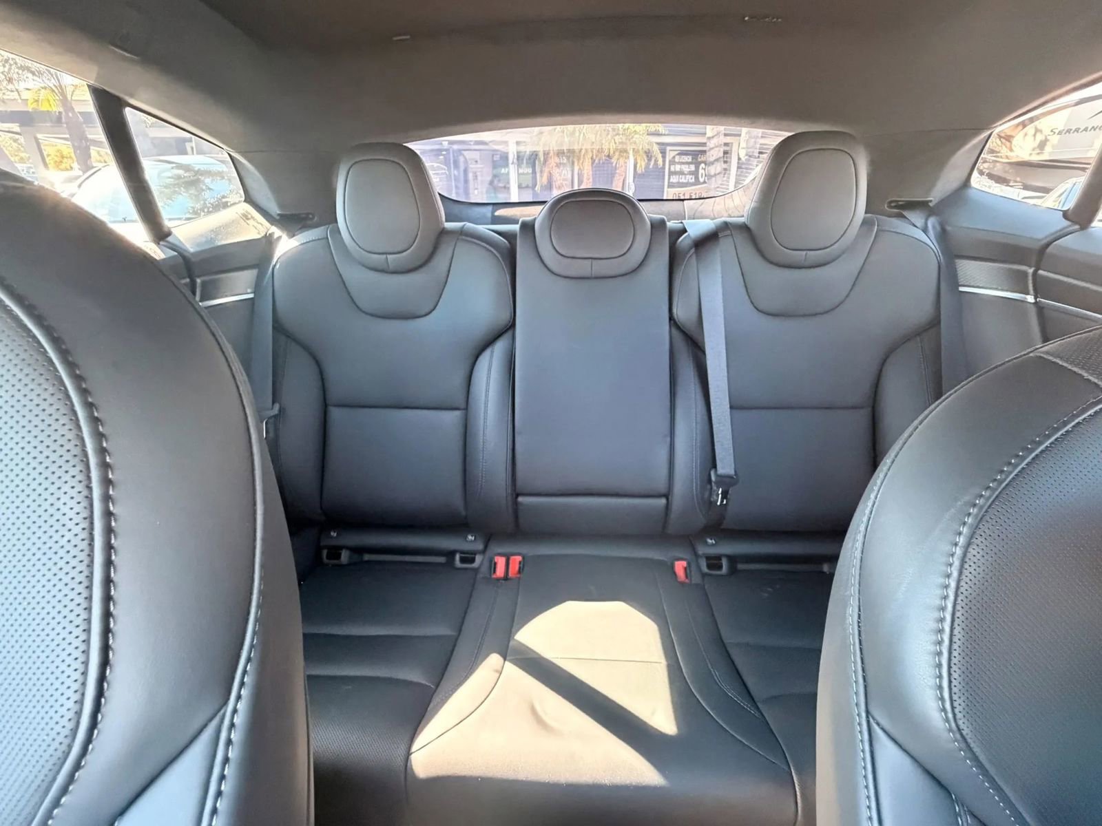 Used 2024 Tesla Model S AWD/4WD image 28