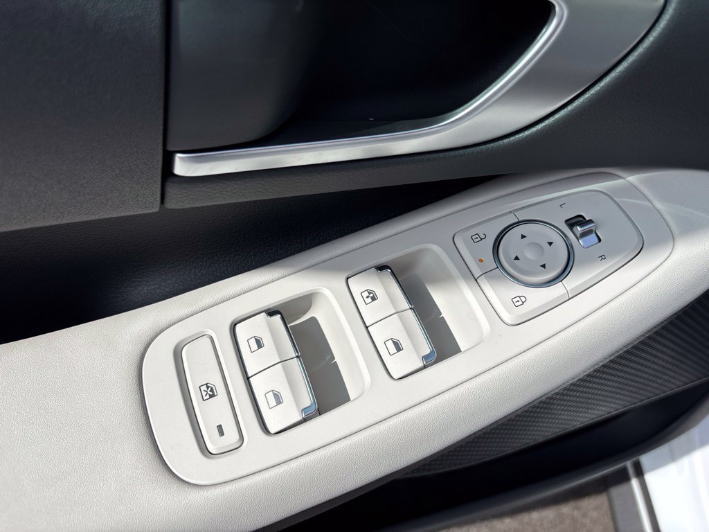 New 2026 Hyundai Sonata SE FWD image 13