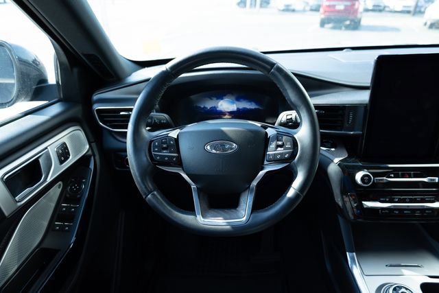 Used 2023 Ford Explorer Platinum w/ Technology Package image 22