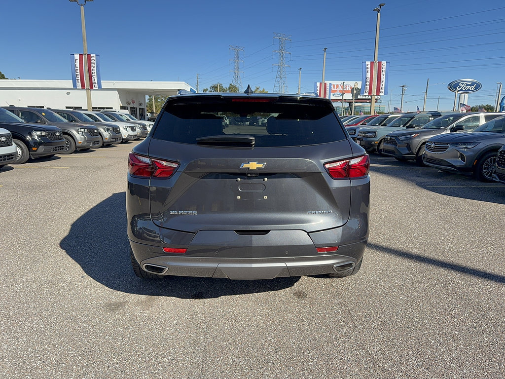 Used 2022 Chevrolet Blazer Premier w/ Enhanced Convenience Package FWD image 6