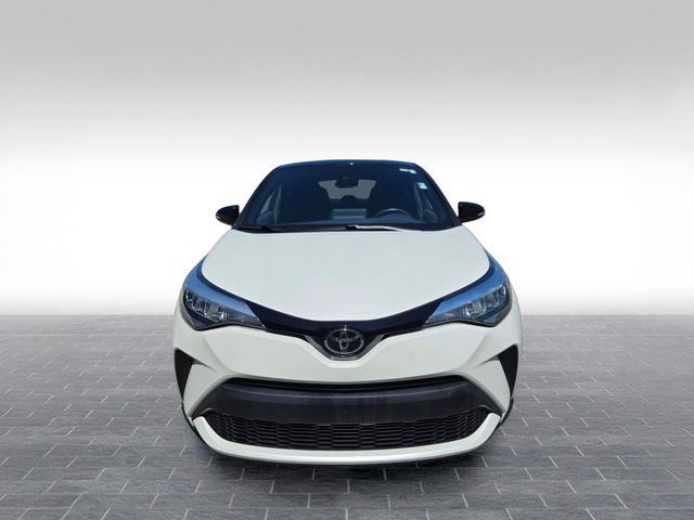 Used 2020 Toyota C-HR XLE FWD image 2