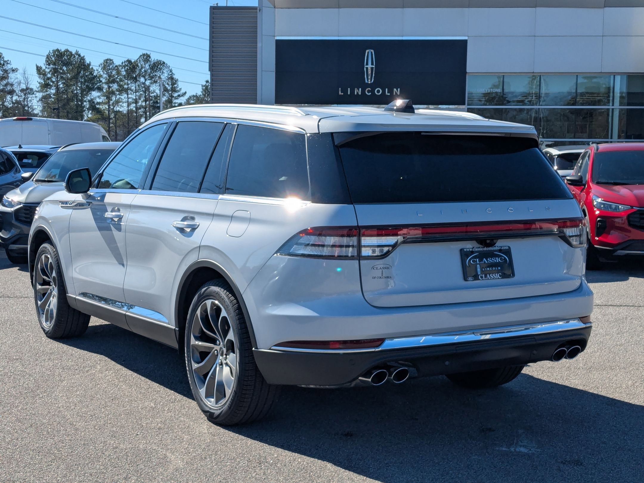 New 2025 Lincoln Aviator Reserve w/ Luxury Package image 5