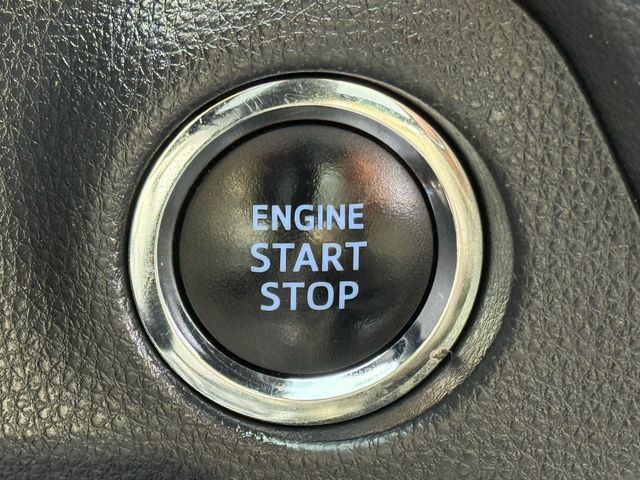 Used 2019 Toyota RAV4 XLE w/ Carpet Mat Package image 21