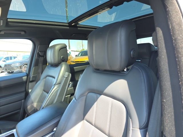 Used 2020 Land Rover Range Rover Sport HSE image 22