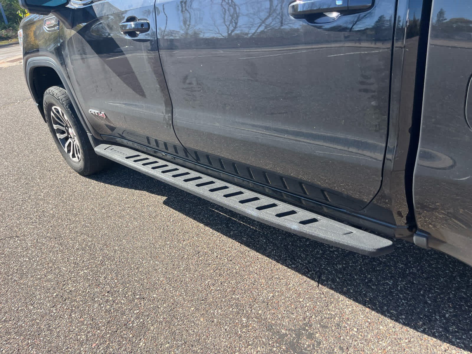 Used 2021 GMC Sierra 1500 AT4 w/ AT4 Premium Package AWD/4WD image 7