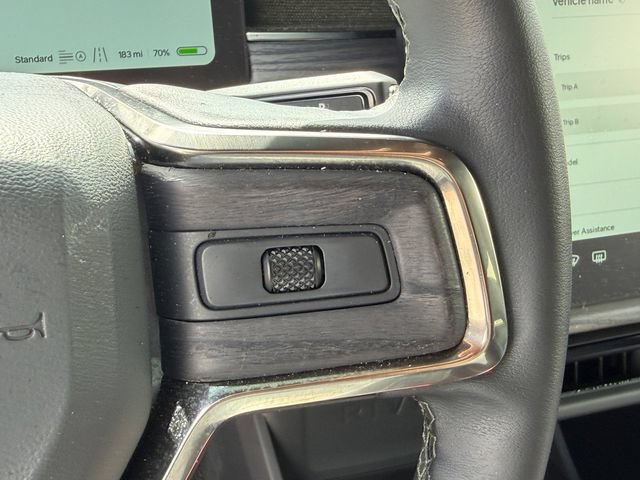 Used 2025 Rivian R1S Adventure AWD/4WD image 24