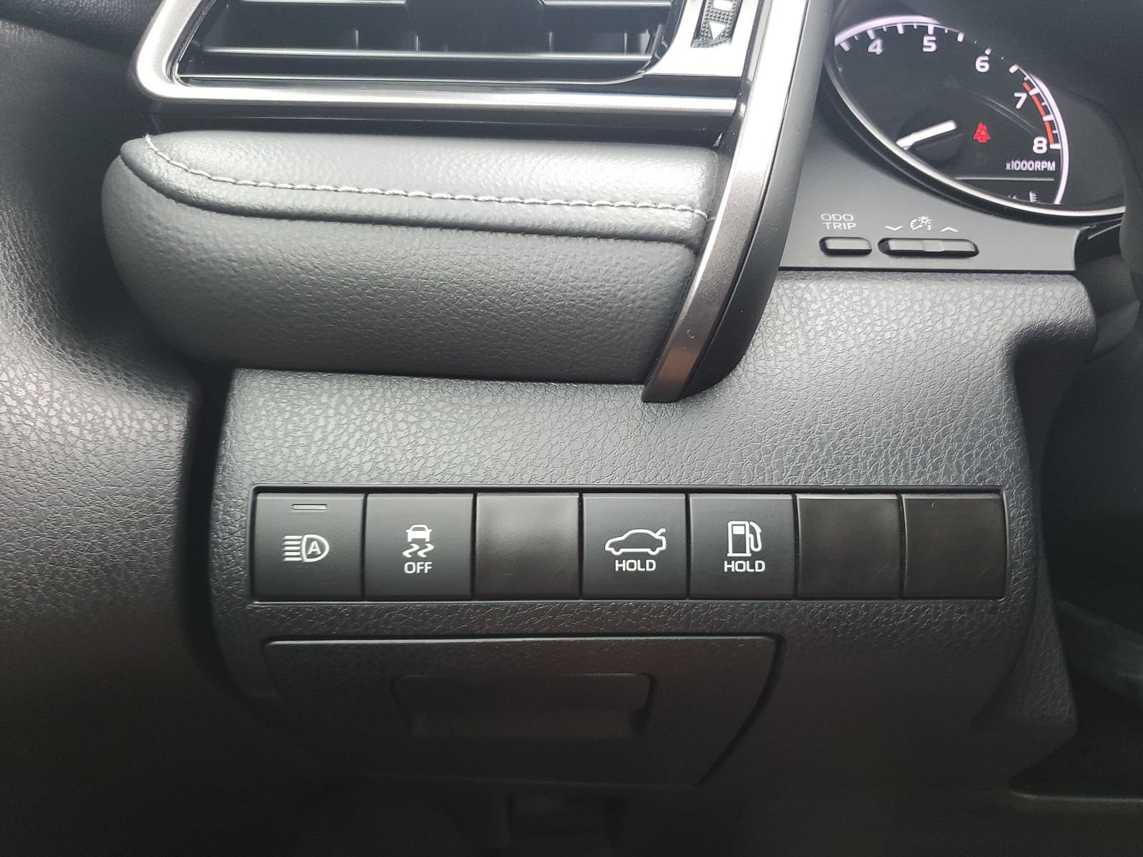 Certified 2024 Toyota Camry SE FWD image 30