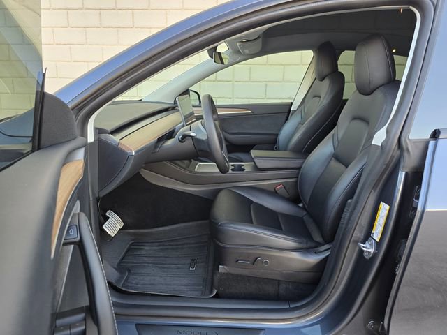 Used 2022 Tesla Model Y Performance image 16
